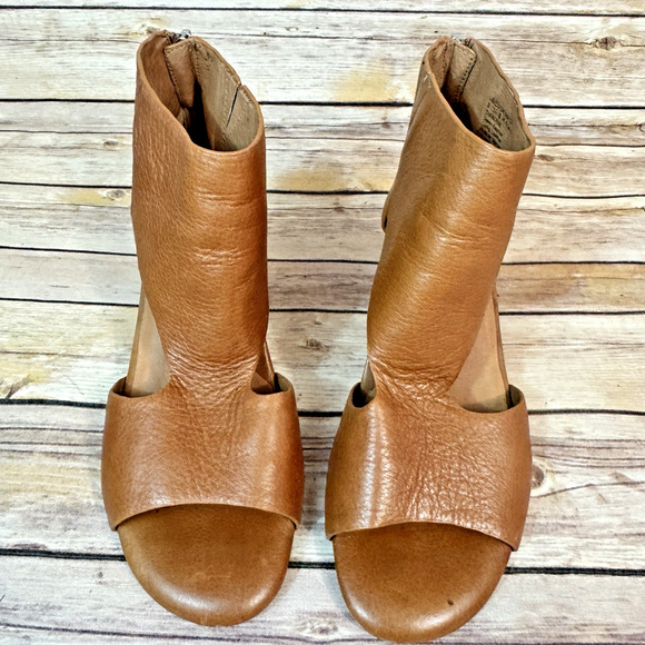 Gentle Souls Womens Cognac Brown Leather Charlene Peep Toe Block Heel Shoes 8M - Picture 3 of 8